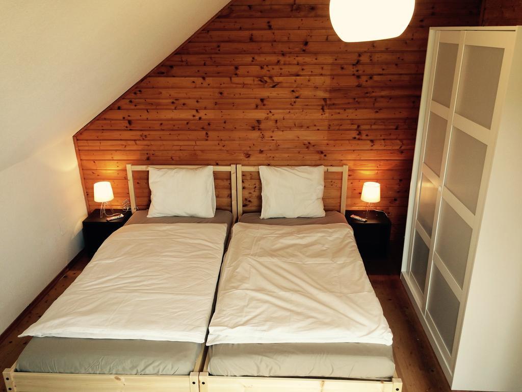 Winzerhaus Mit Fernblick Villa Кремс Екстериор снимка